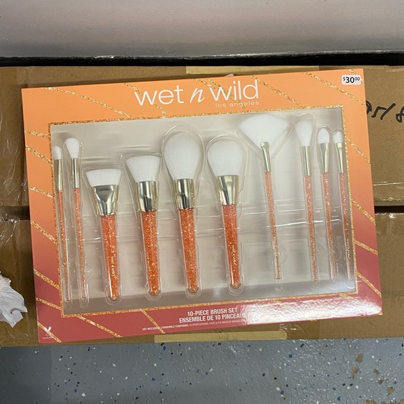 Wet N Wild 10 Piece Orange Glitter Makeup Brushes - Picture 2 of 8